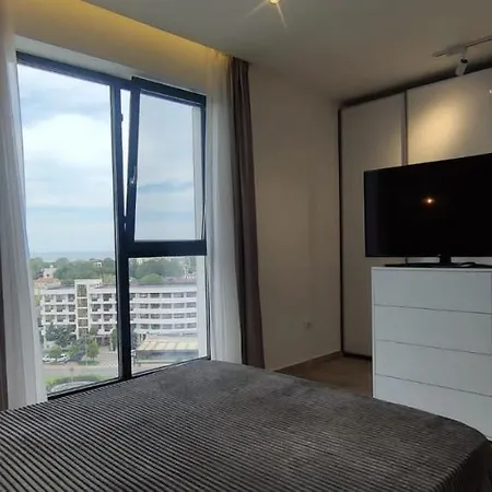 Sunrise Duplex Mamaia Apartment
